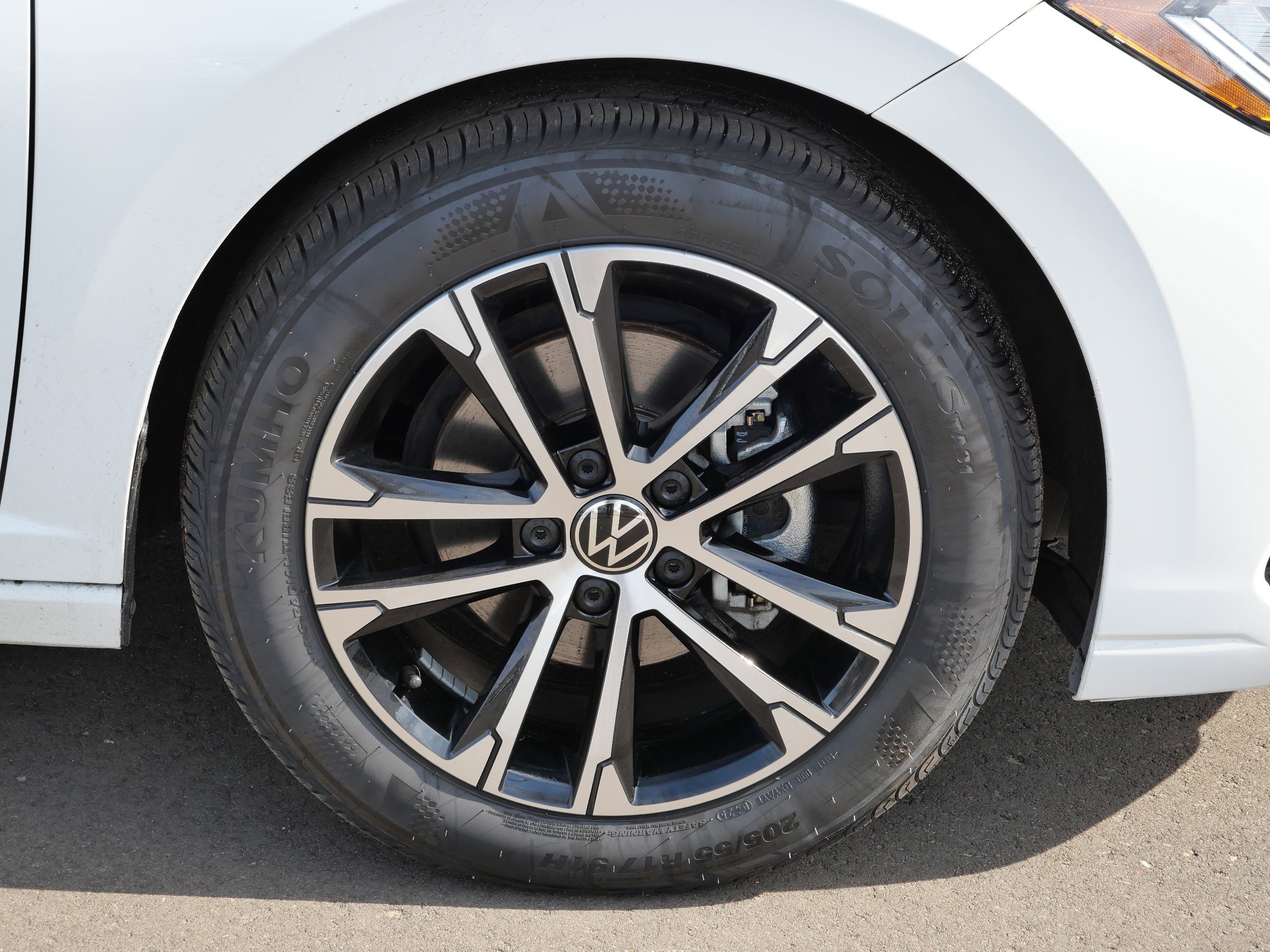 Certified 2025 Volkswagen Jetta Sport image 15