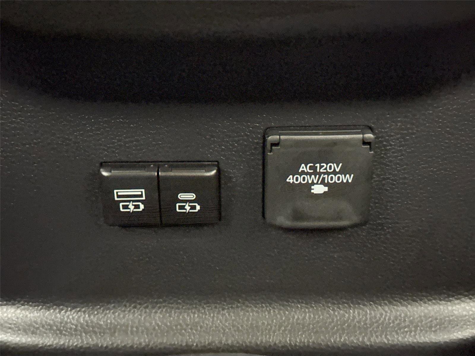 Used 2024 Toyota Tundra SR5 w/ SR5 Premium Package image 36