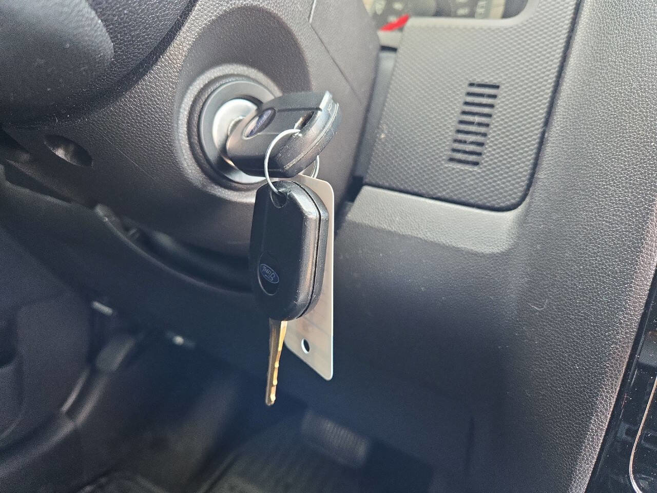 Used 2008 Ford Escape Limited image 26