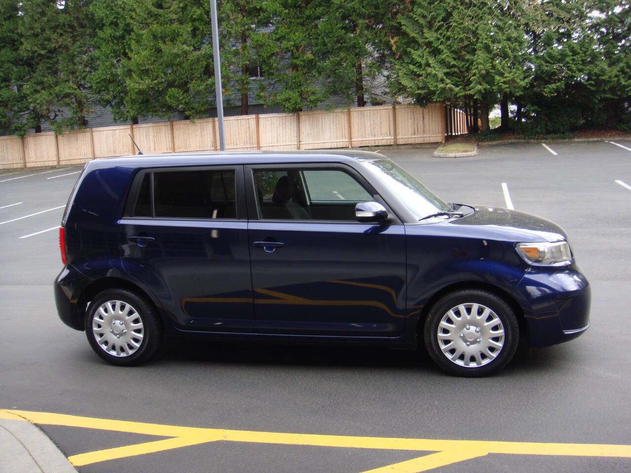 Used 2008 Scion xB image 5