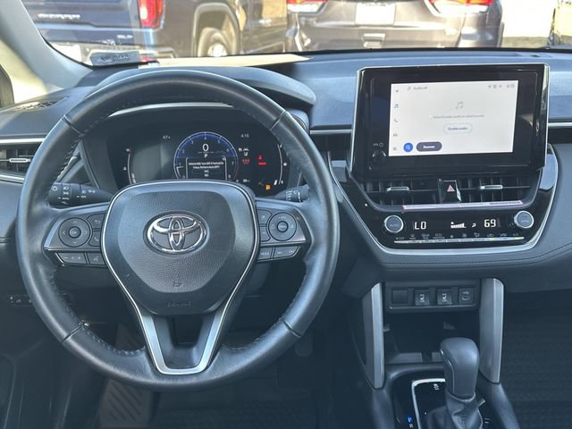 Used 2024 Toyota Corolla Cross XLE w/ Convenience Package image 7