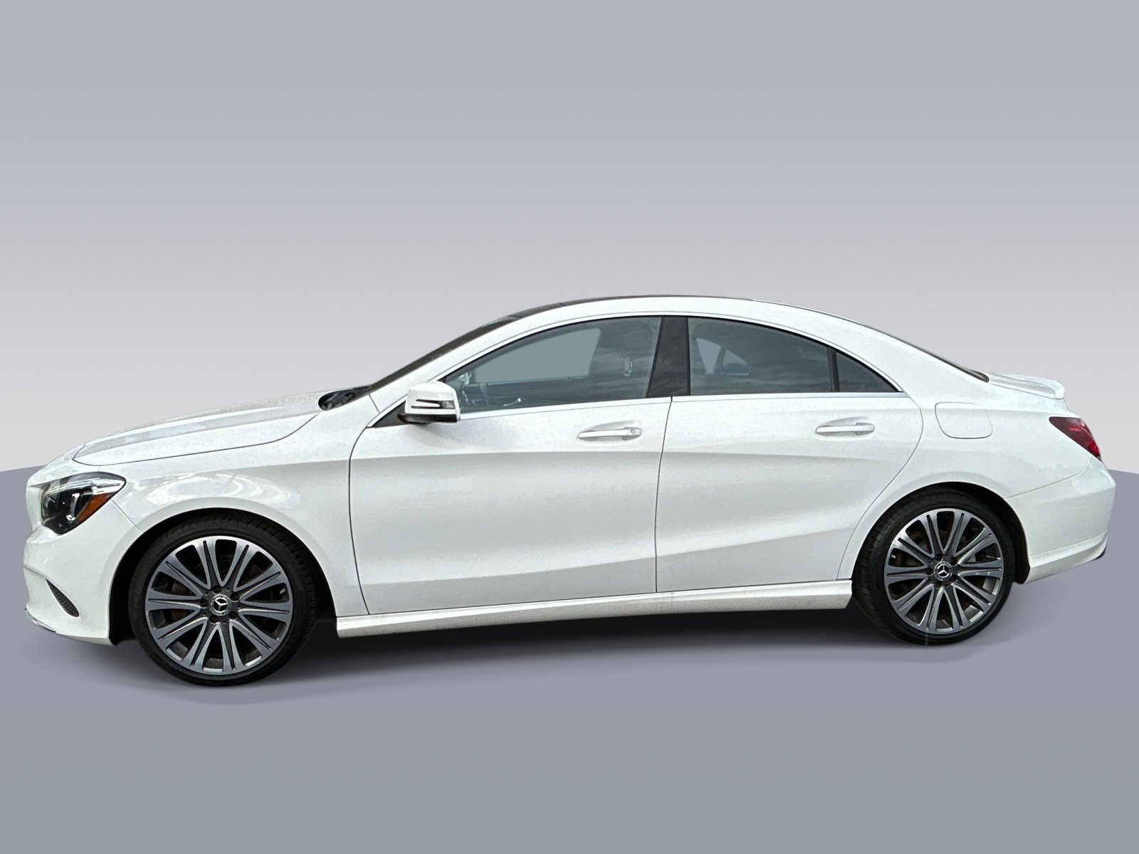 Used 2019 Mercedes-Benz CLA 250 4MATIC image 6