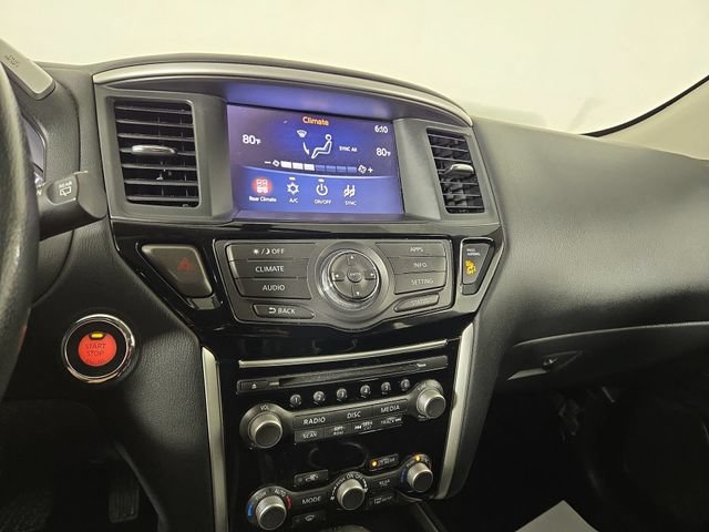 Used 2019 Nissan Pathfinder SV AWD/4WD image 18