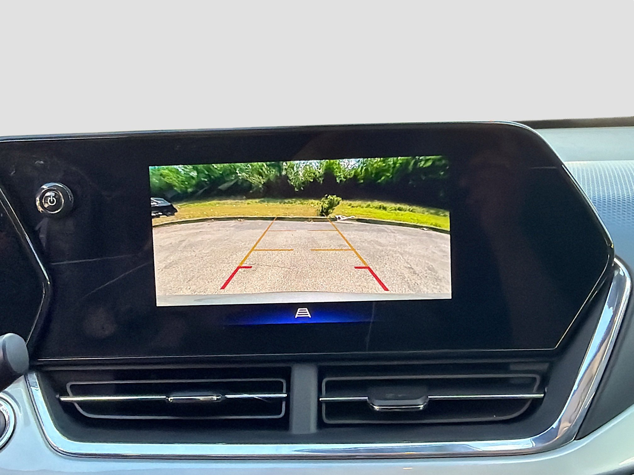 Used 2025 Chevrolet Trax LT w/ LT Convenience Package image 27