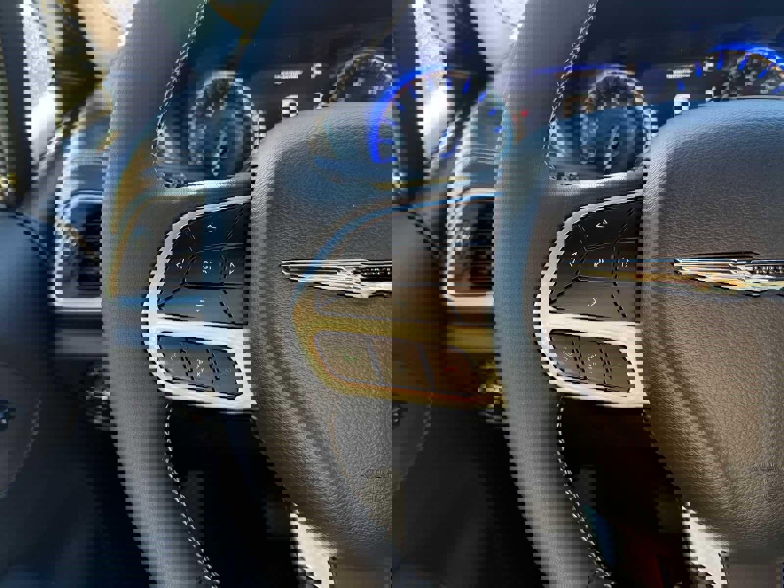 New 2026 Chrysler Pacifica Select image 14