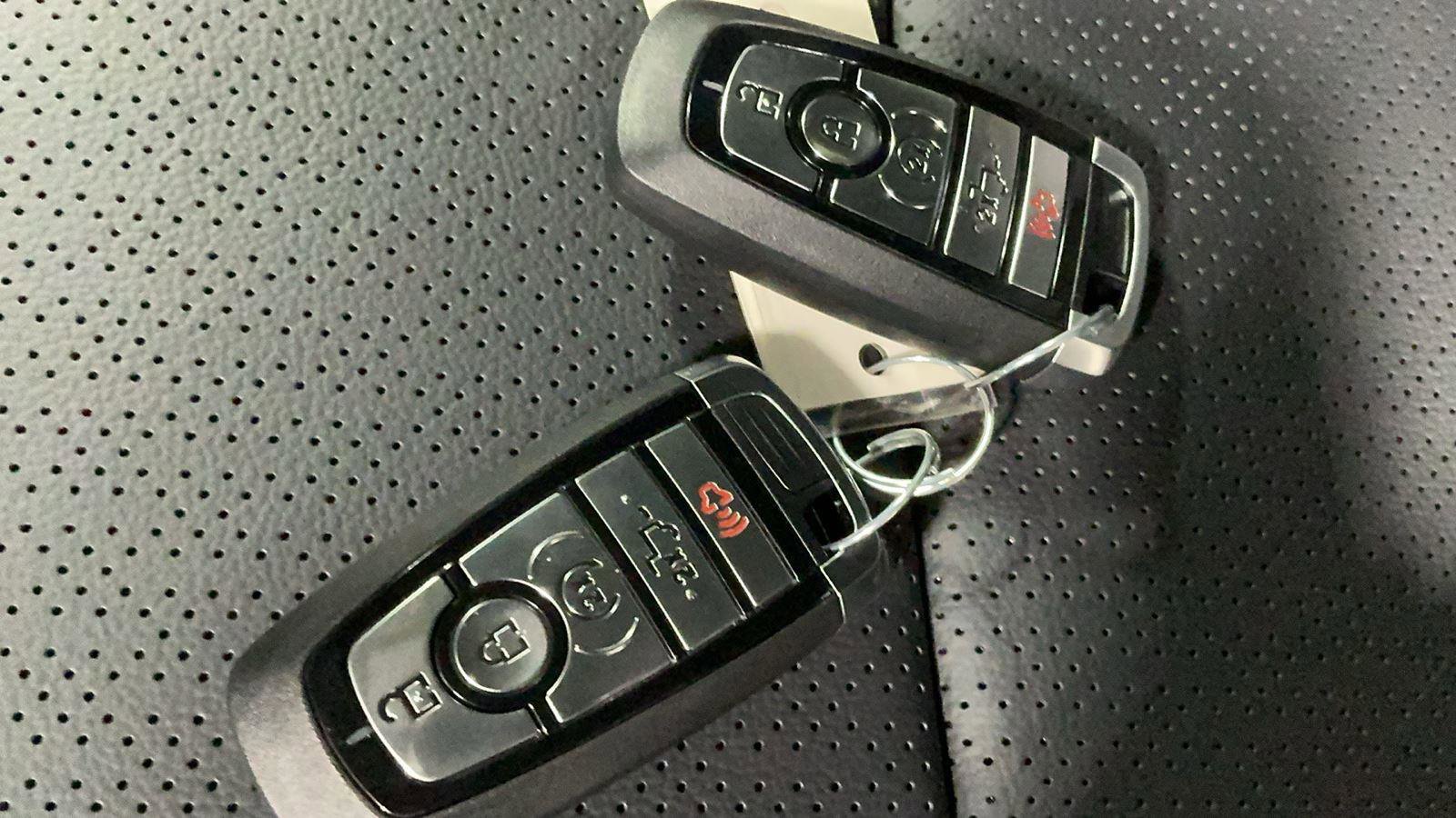 New 2025 Ford F350 Lariat w/ Black Appearance Package image 24