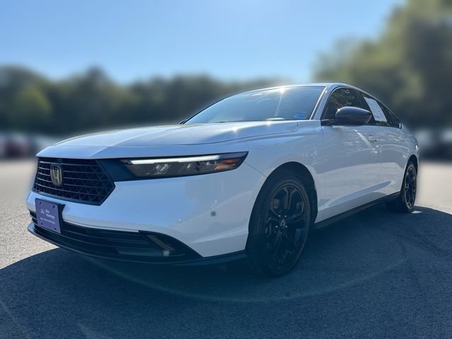 Used 2025 Honda Accord SE image 1