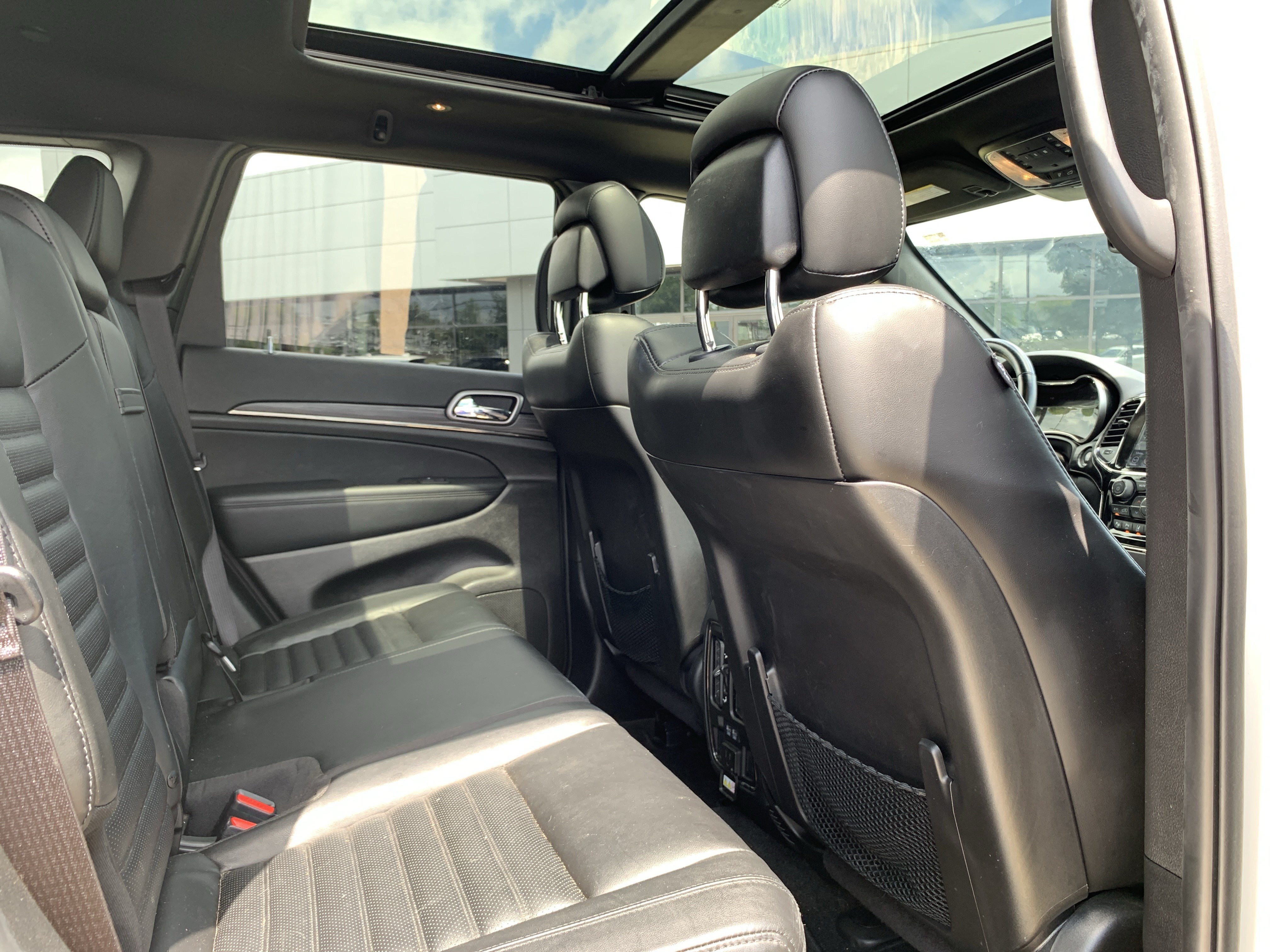 Used 2021 Jeep Grand Cherokee Limited X RWD image 33