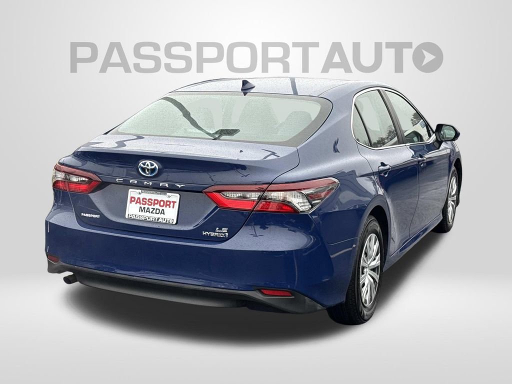 Used 2023 Toyota Camry LE image 5