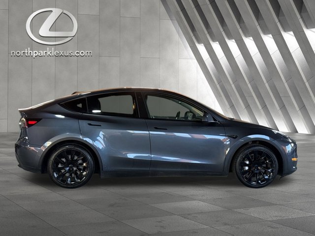Used 2021 Tesla Model Y Long Range image 4