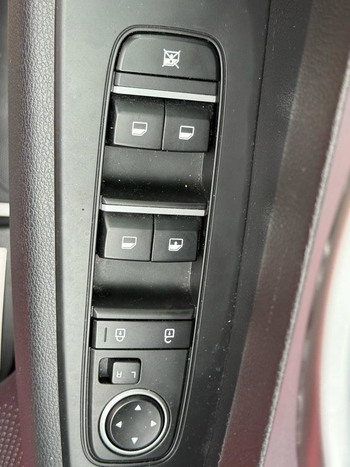 Used 2022 Kia Forte LXS FWD image 12