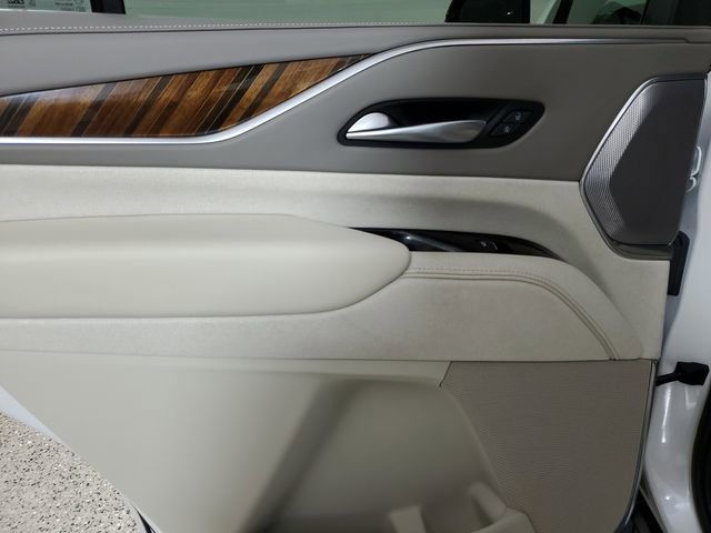 Used 2023 Cadillac Escalade Premium Luxury Platinum image 11