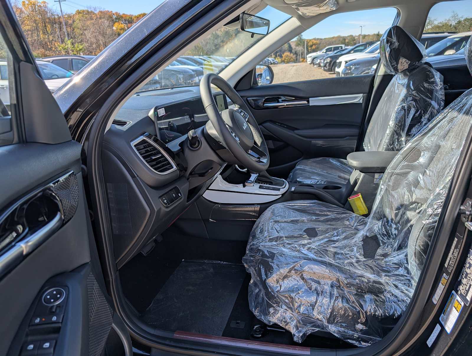 New 2026 Kia Seltos S image 4