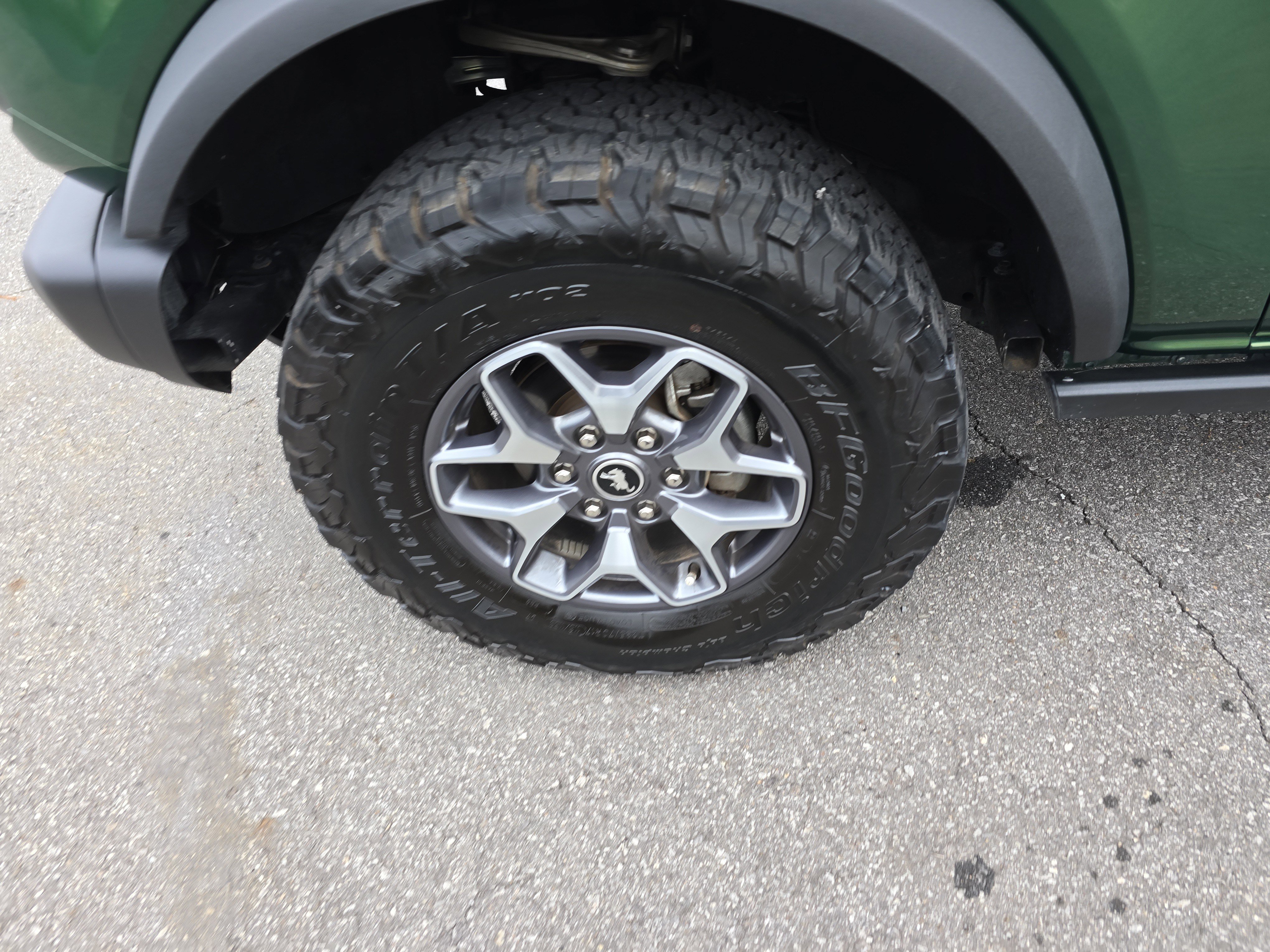 Used 2023 Ford Bronco Badlands image 11