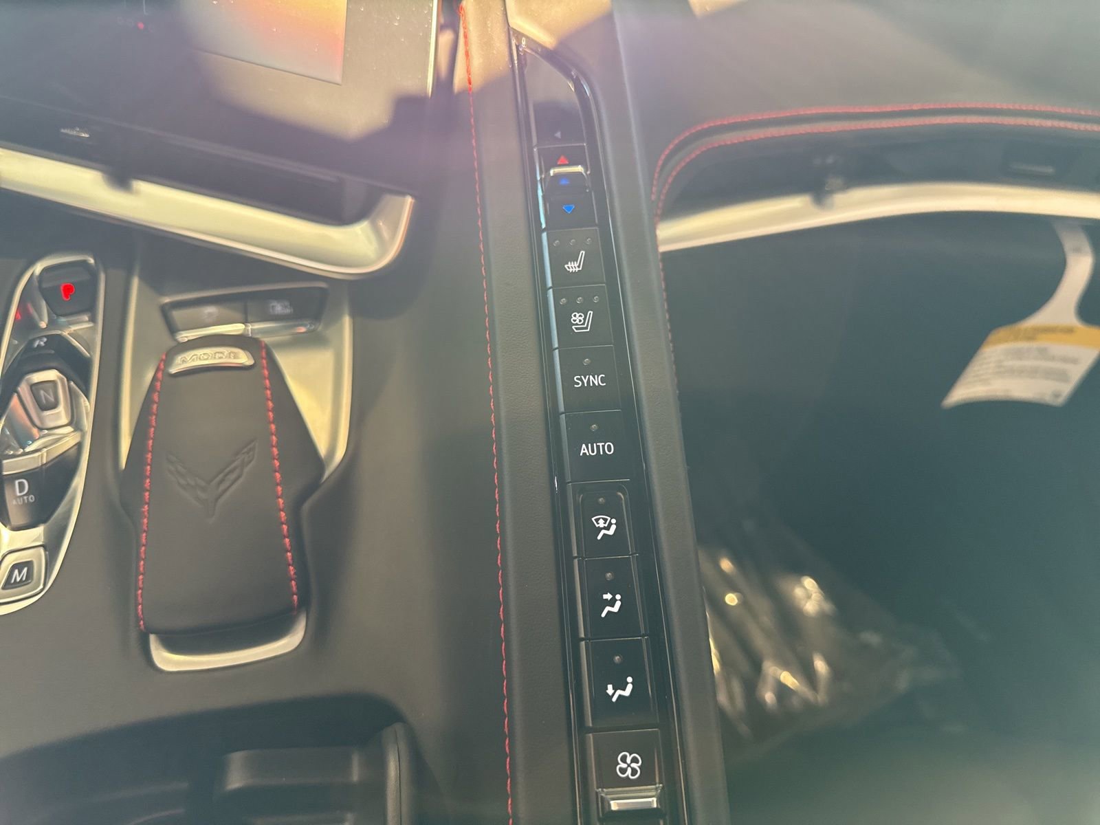 New 2025 Chevrolet Corvette E-Ray image 26