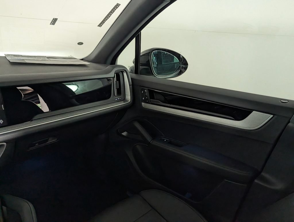 New 2026 Porsche Cayenne AWD/4WD image 23