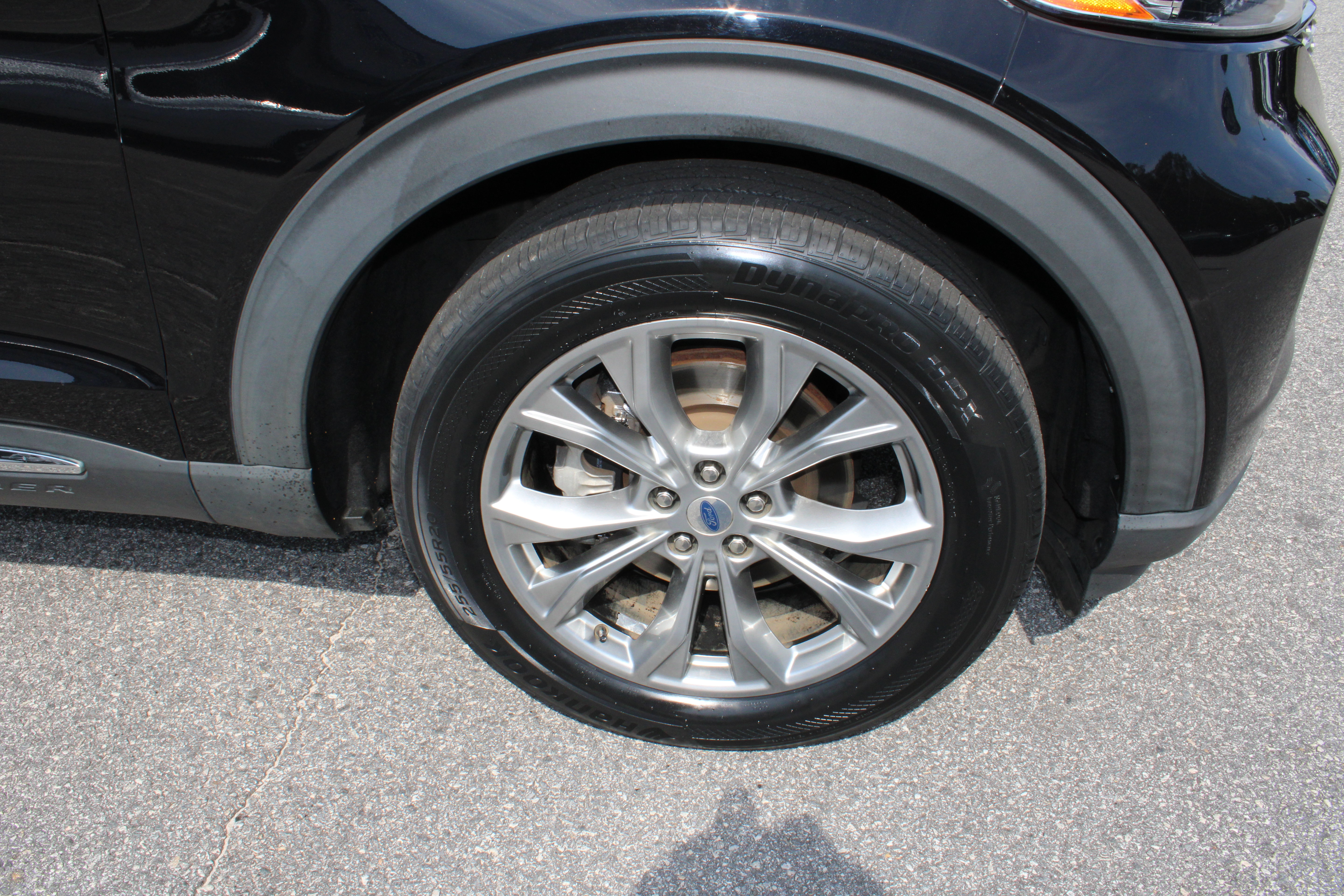 Used 2021 Ford Explorer Limited w/ Equipment Group 301A RWD image 9