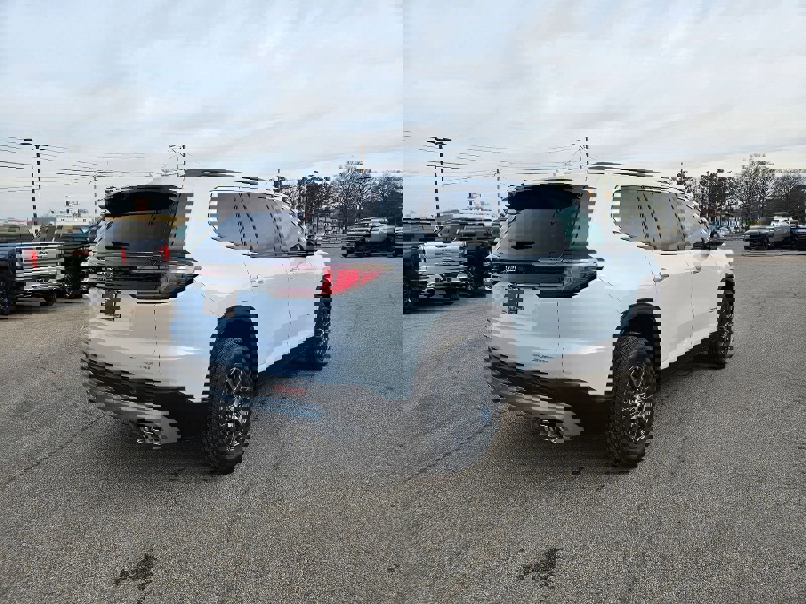 New 2026 GMC Acadia Elevation image 6