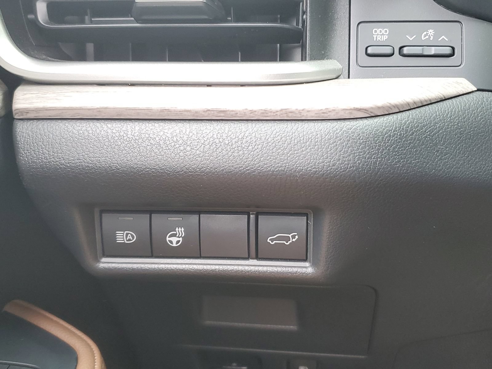 Certified 2024 Toyota Grand Highlander AWD image 24