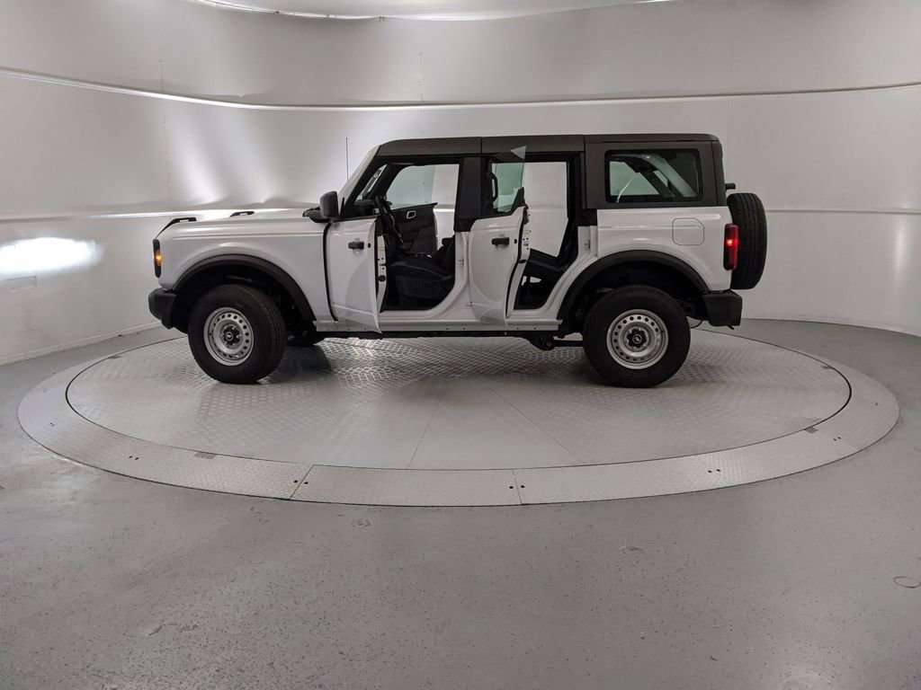 New 2025 Ford Bronco 4-Door image 11