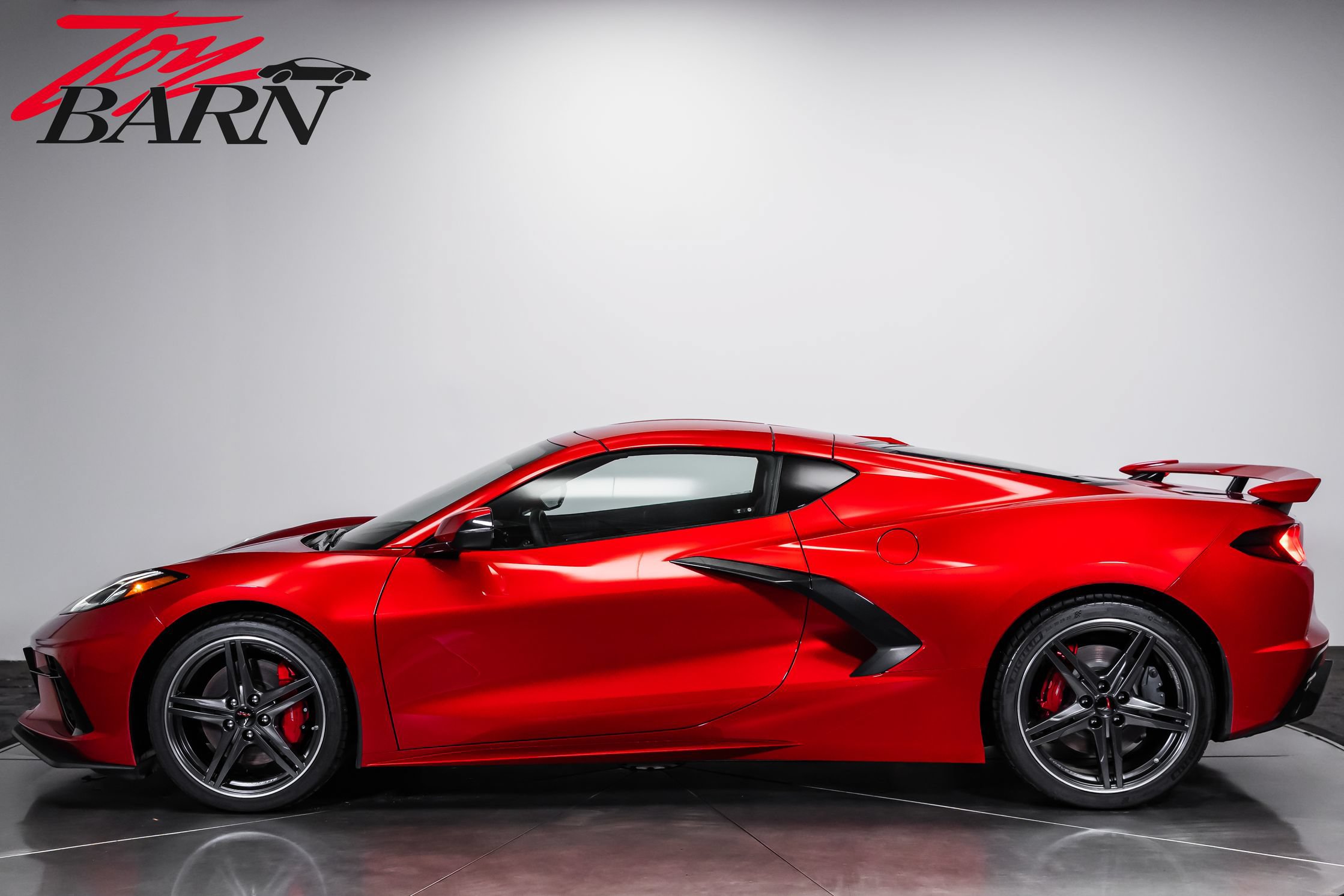 Used 2025 Chevrolet Corvette Stingray Preferred Cpe w/ Z51 Performance Package RWD image 10