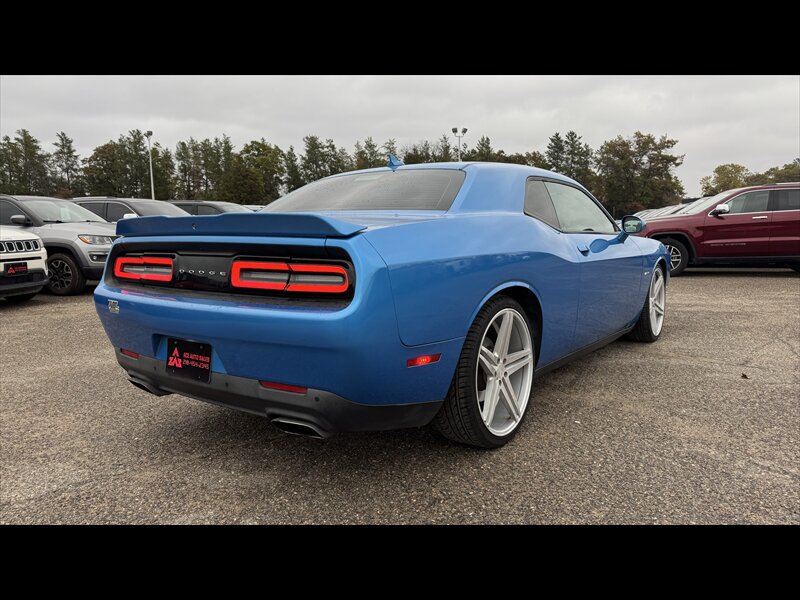 Used 2015 Dodge Challenger R/T Plus RWD image 5