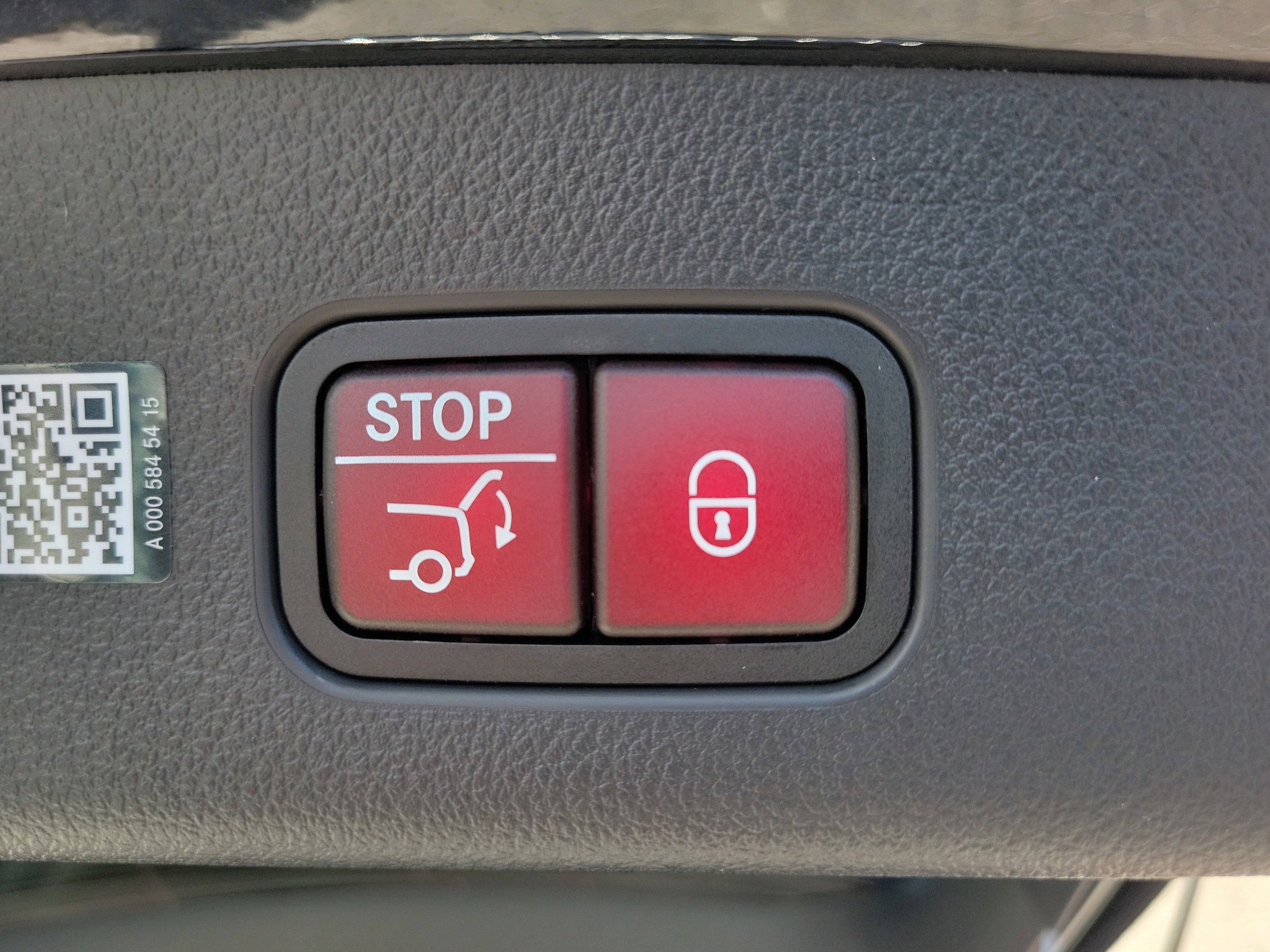 Certified 2026 Mercedes-Benz GLC 300 4MATIC image 33