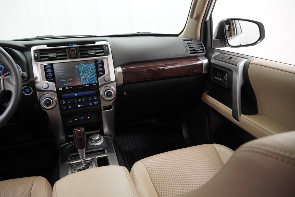 Used 2022 Toyota 4Runner Limited AWD/4WD image 33