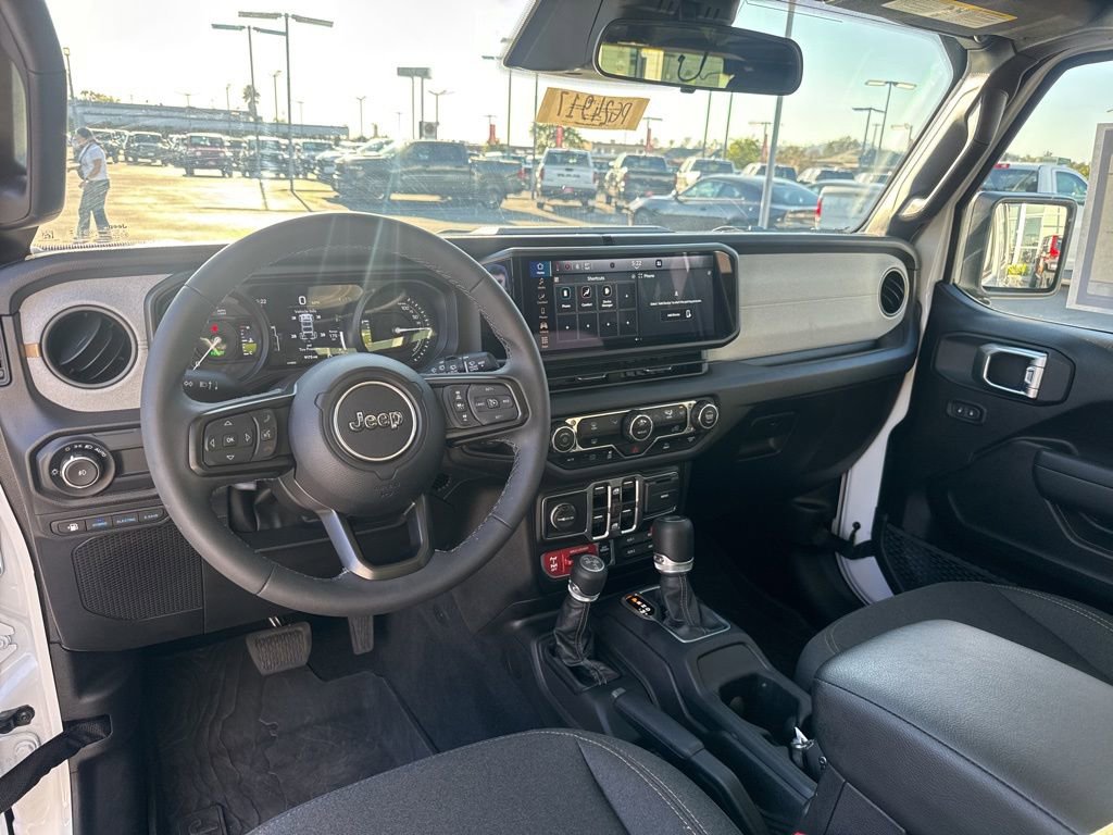 Certified 2025 Jeep Wrangler Willys 4xe image 16