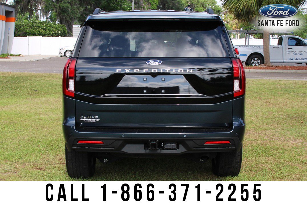 New 2025 Ford Expedition Active image 7