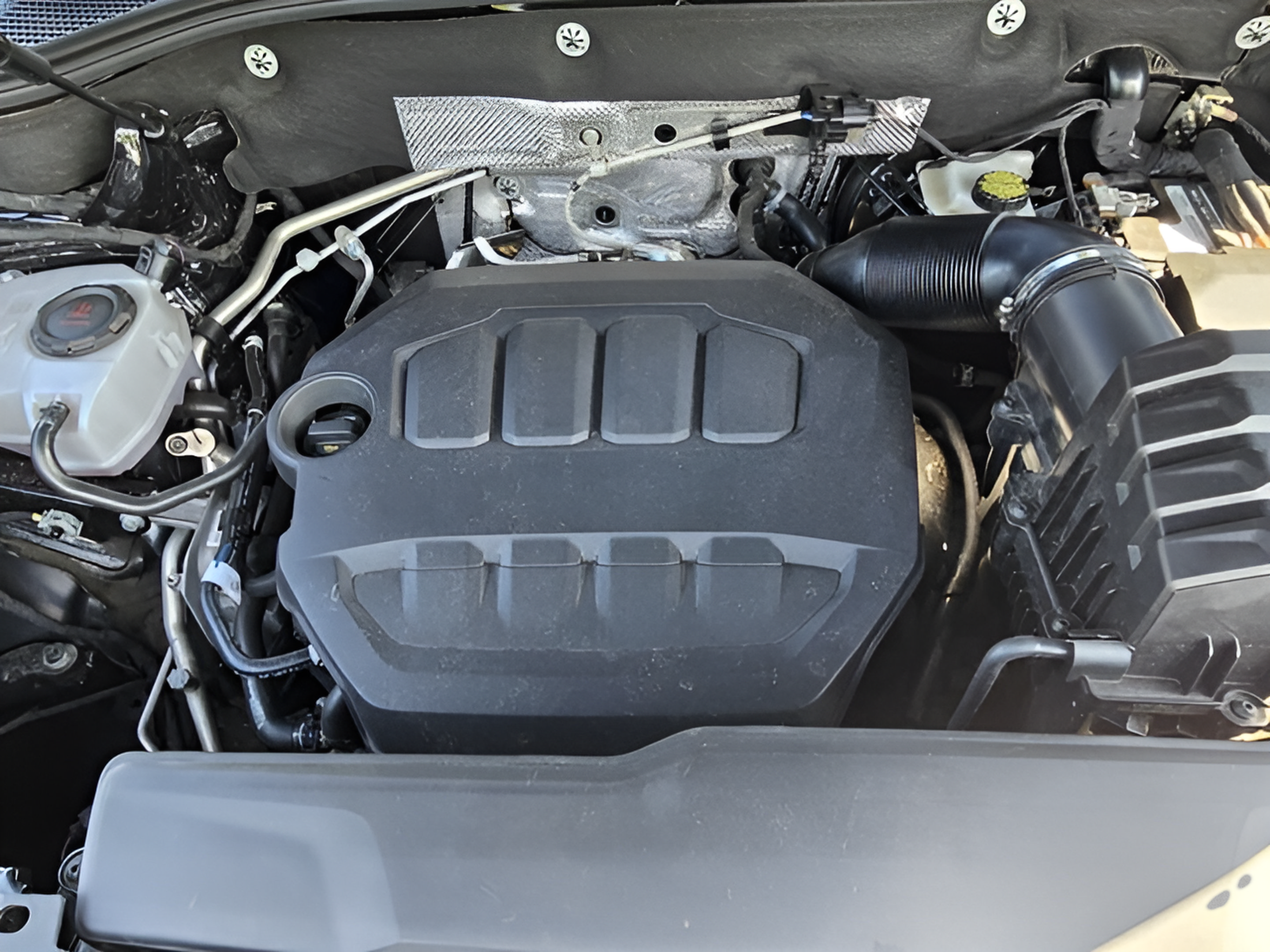 Certified 2025 Volkswagen Atlas SE FWD image 24