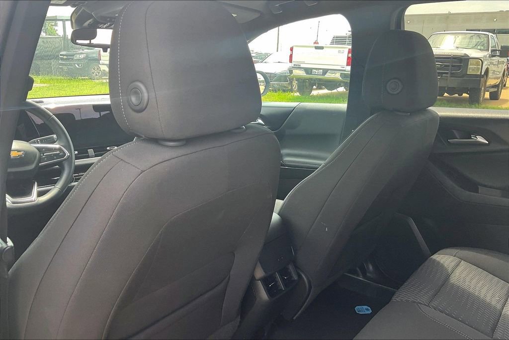 Used 2026 Chevrolet Equinox LT FWD image 33