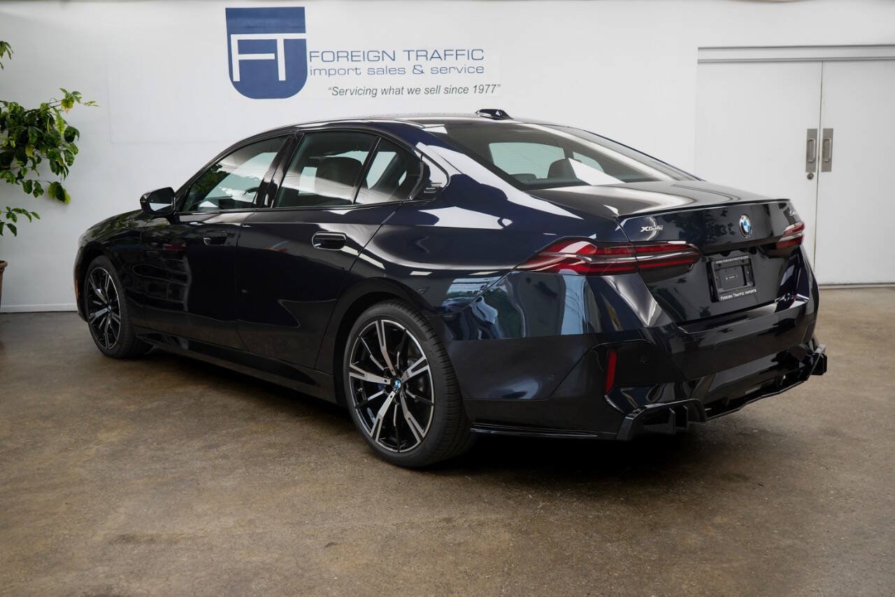 Used 2026 BMW 540i xDrive AWD/4WD image 5