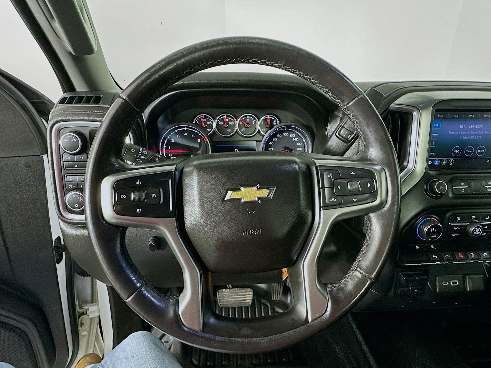 Used 2021 Chevrolet Silverado 2500 LT image 12