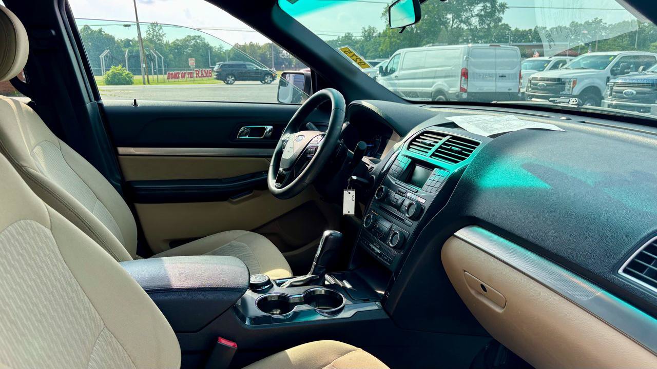 Used 2017 Ford Explorer 4WD image 10