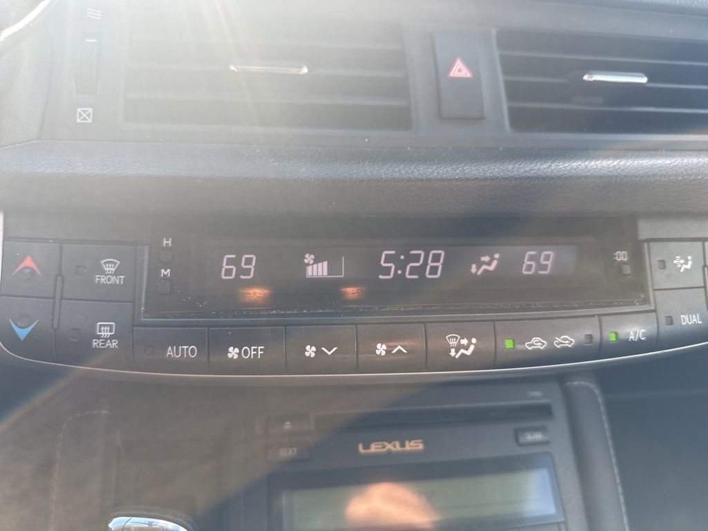 Used 2012 Lexus CT 200h Premium image 24