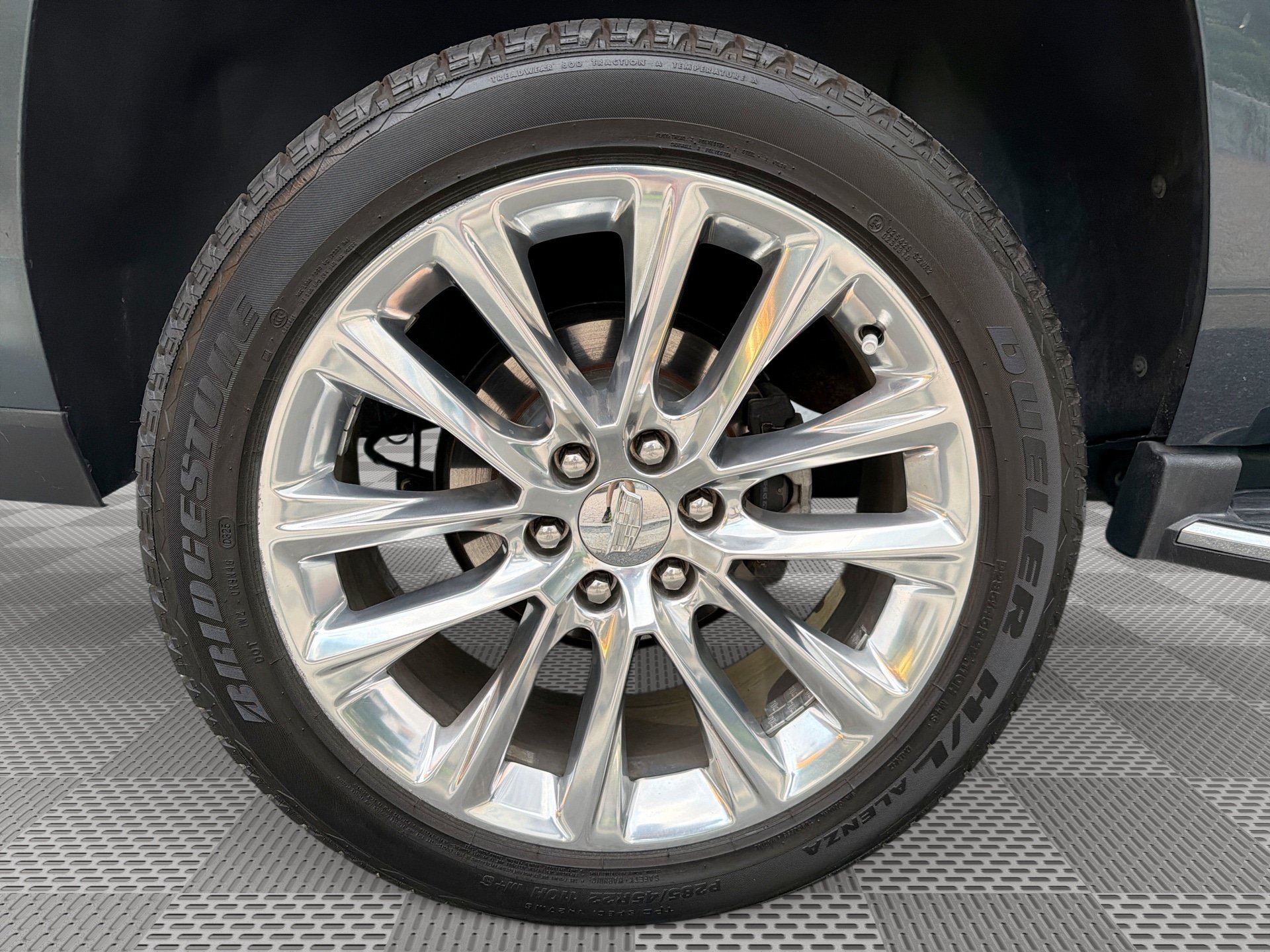 Used 2020 Cadillac Escalade Luxury AWD/4WD image 30