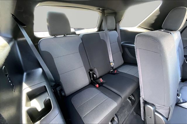 Used 2022 Chevrolet Traverse LT w/ LPO, Floor Liner Package AWD/4WD image 18