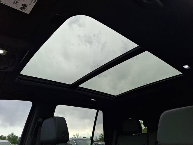 Used 2021 Chevrolet Tahoe Z71 AWD/4WD image 17