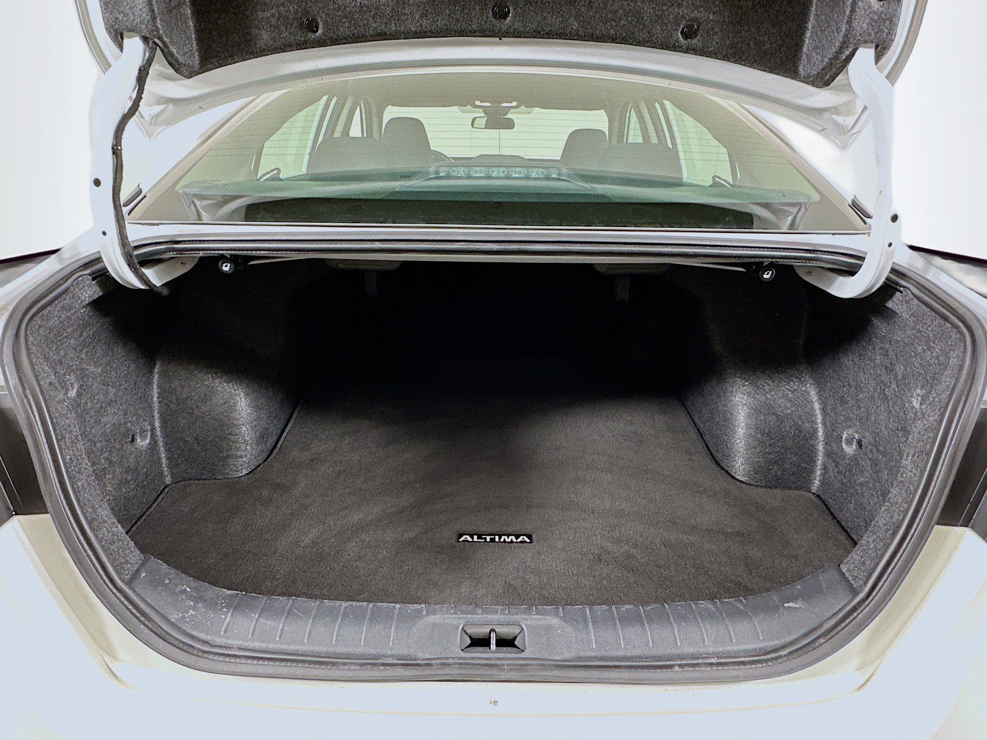 Used 2025 Nissan Altima 2.5 SV image 27