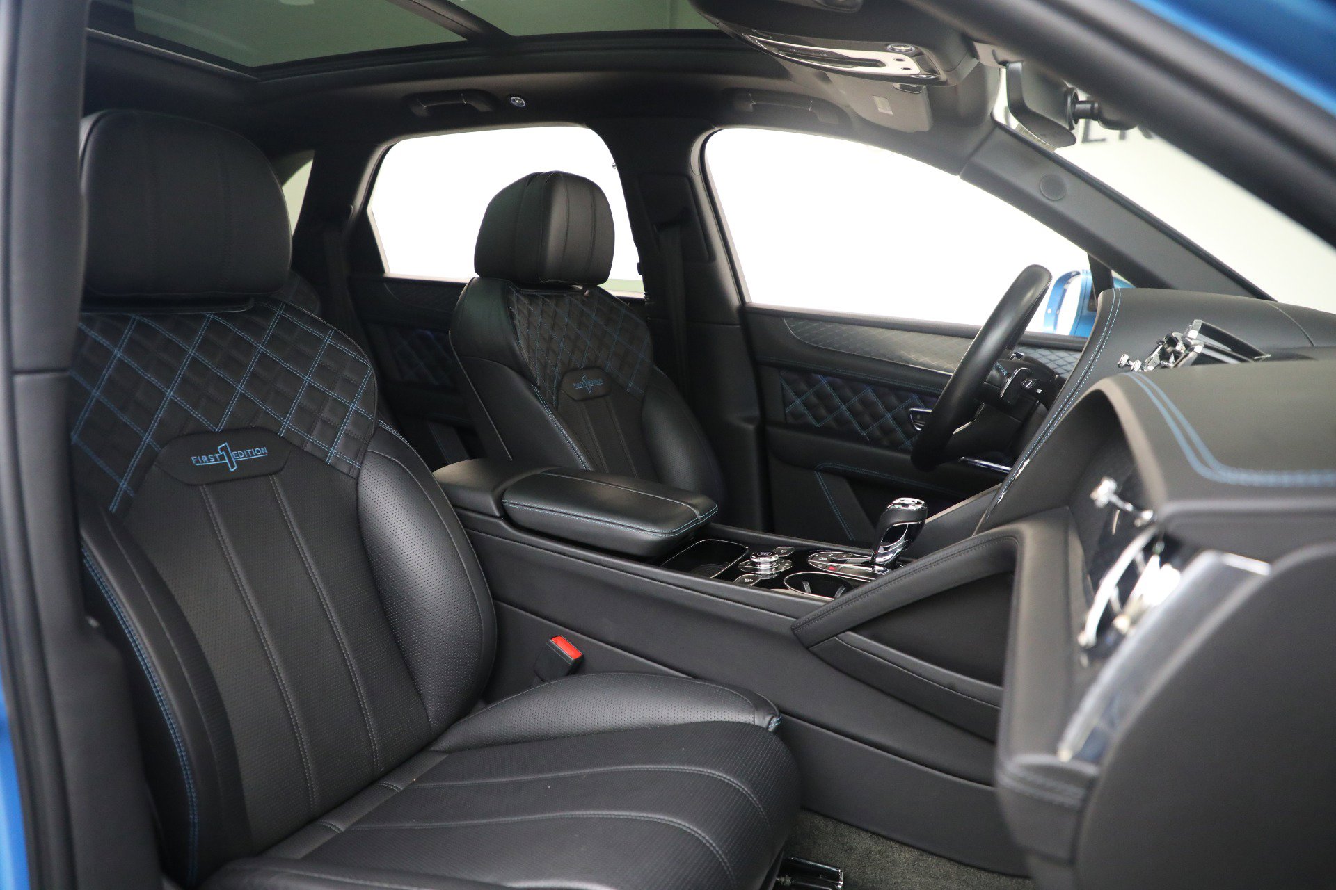 Certified 2021 Bentley Bentayga image 28