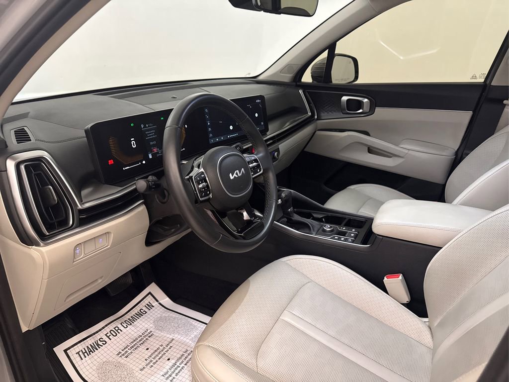 Used 2024 Kia Sorento S w/ Panoramic Sunroof Package FWD image 24