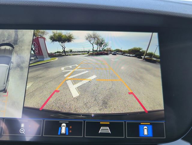 Used 2023 Buick Envision Avenir image 38