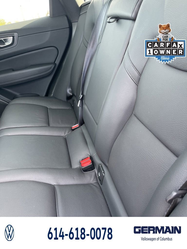 Used 2023 Volvo XC60 B5 Plus image 23