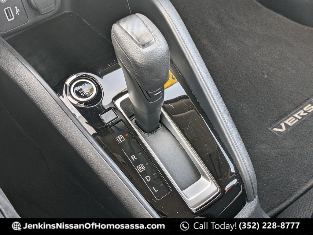 Used 2022 Nissan Versa SV FWD image 38
