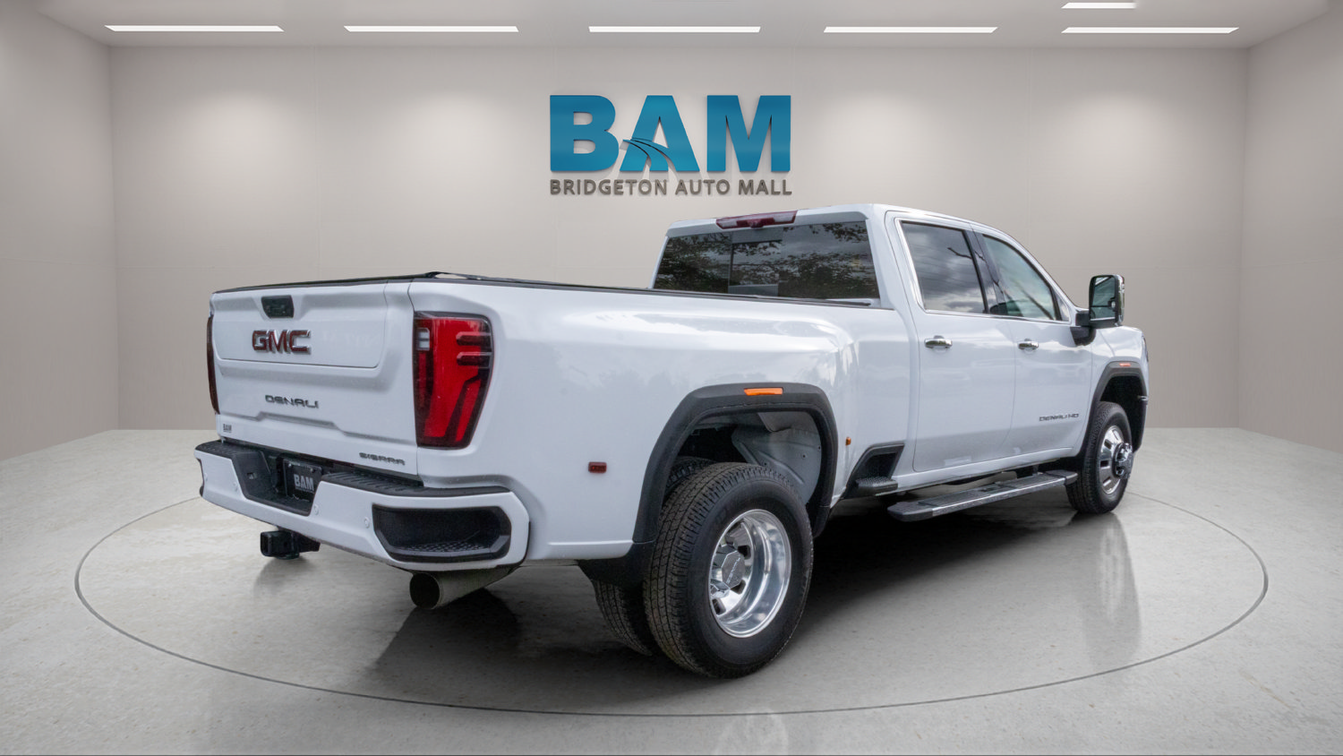Used 2024 GMC Sierra 3500 Denali w/ Denali Reserve Package AWD/4WD image 7