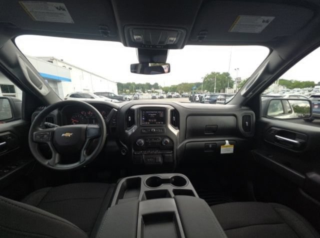 New 2026 Chevrolet Silverado 1500 Custom w/ Turbomax Blackout Package AWD/4WD image 13