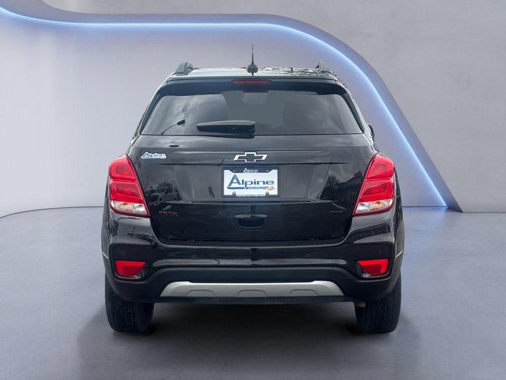 Used 2022 Chevrolet Trax LT w/ Redline Edition AWD/4WD image 4