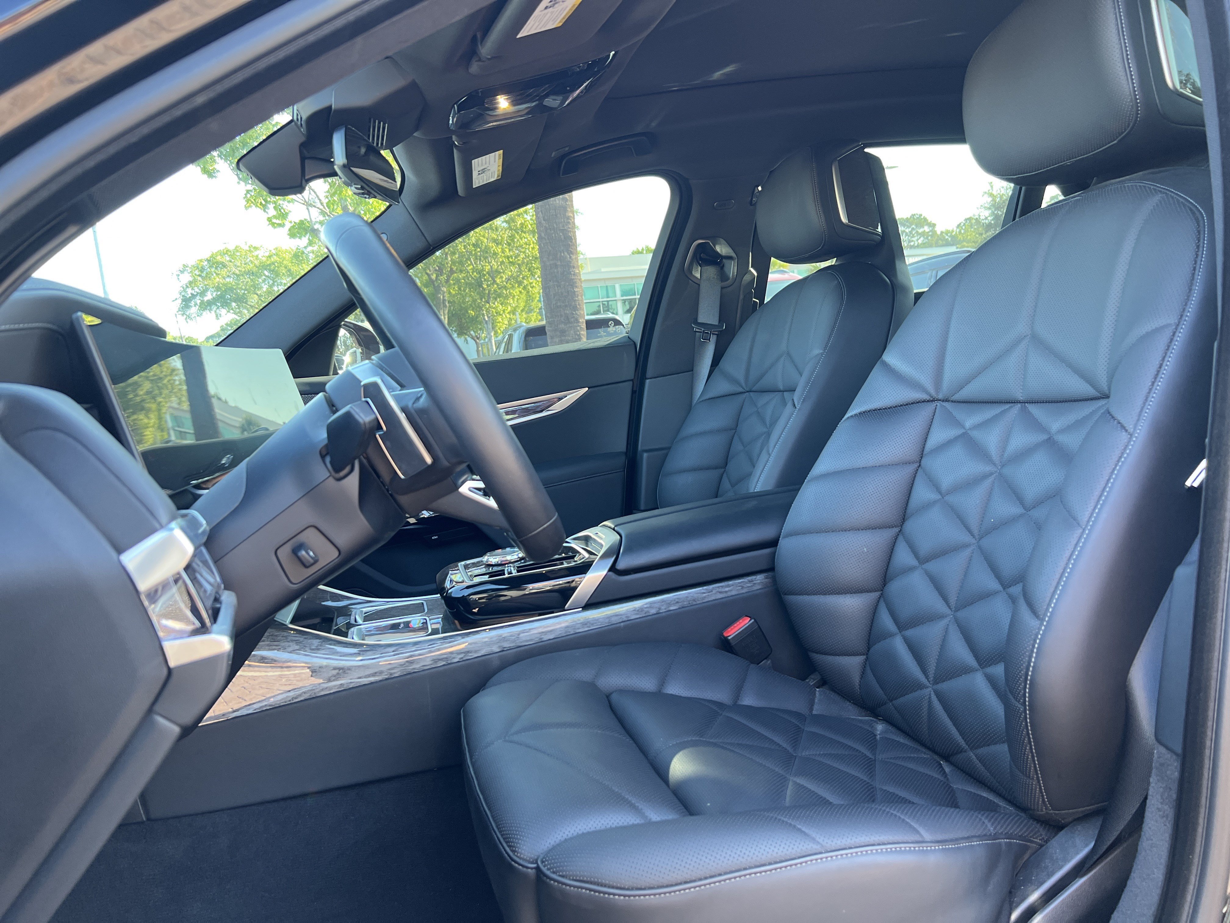 Certified 2024 BMW 740i xDrive AWD/4WD image 16