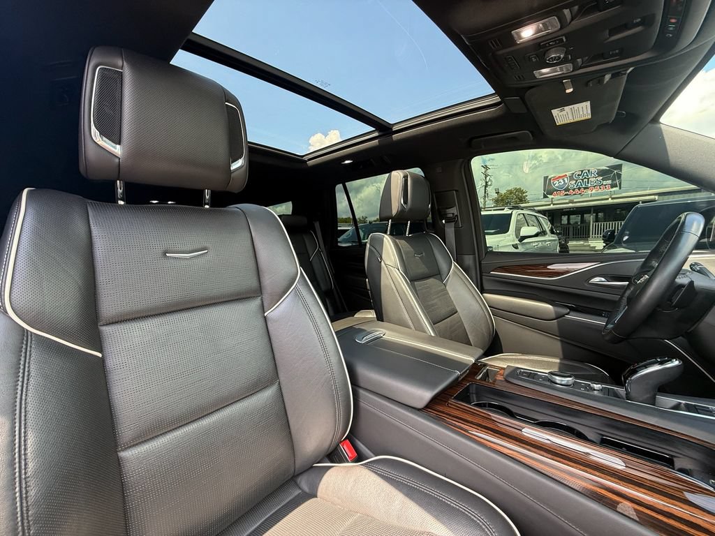 Used 2023 Cadillac Escalade Premium Luxury w/ LPO, Radiant Package AWD/4WD image 26